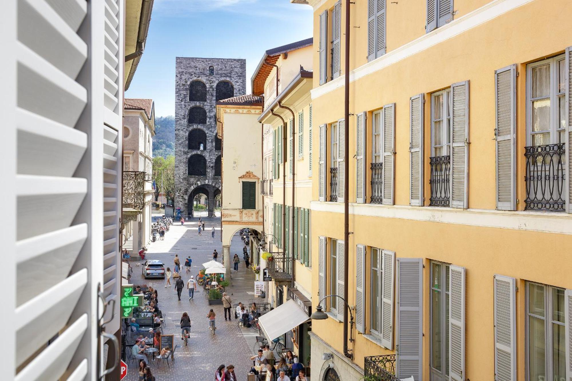 Casa Dolce Casa - Centro Storico Apartment โกโม ภายนอก รูปภาพ